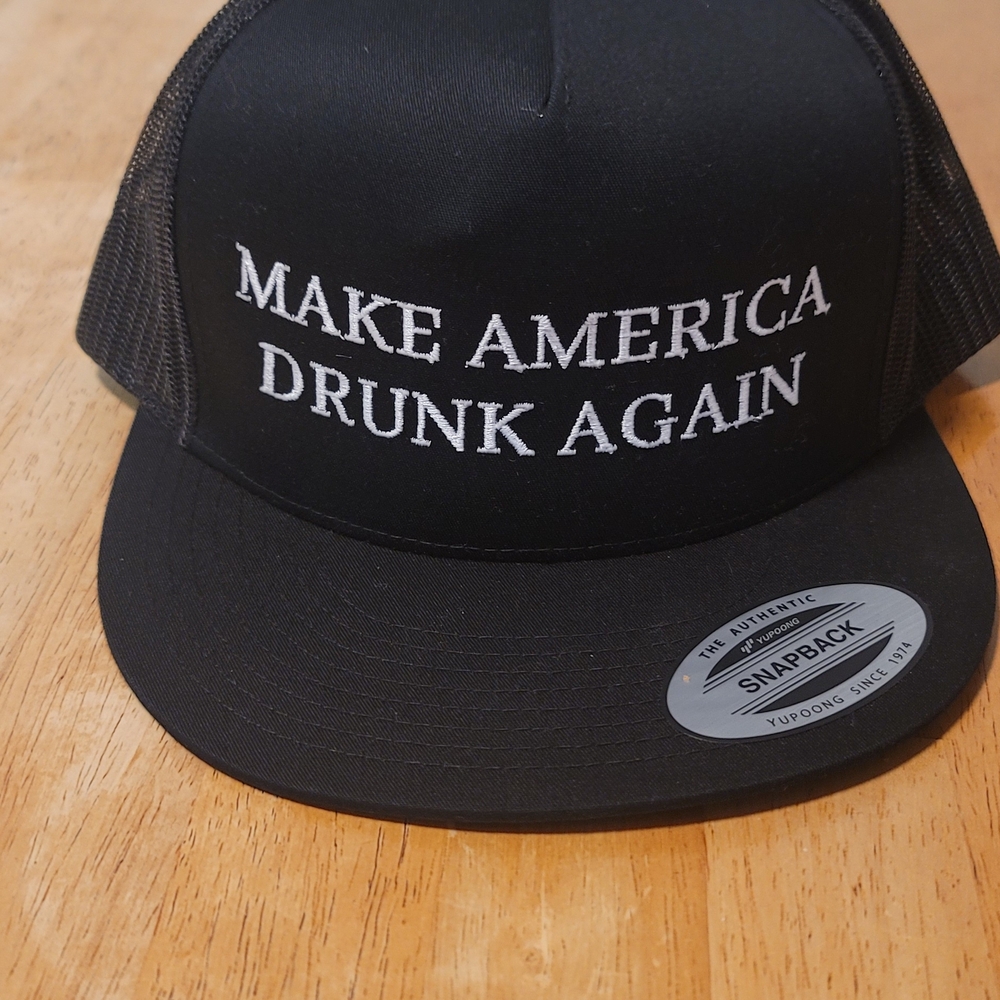 Black snap back cap